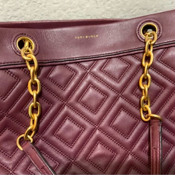 Tory Burch Large Fleming Triple Compartment Tote Wine Quilted Leather - Picture 7 of 16